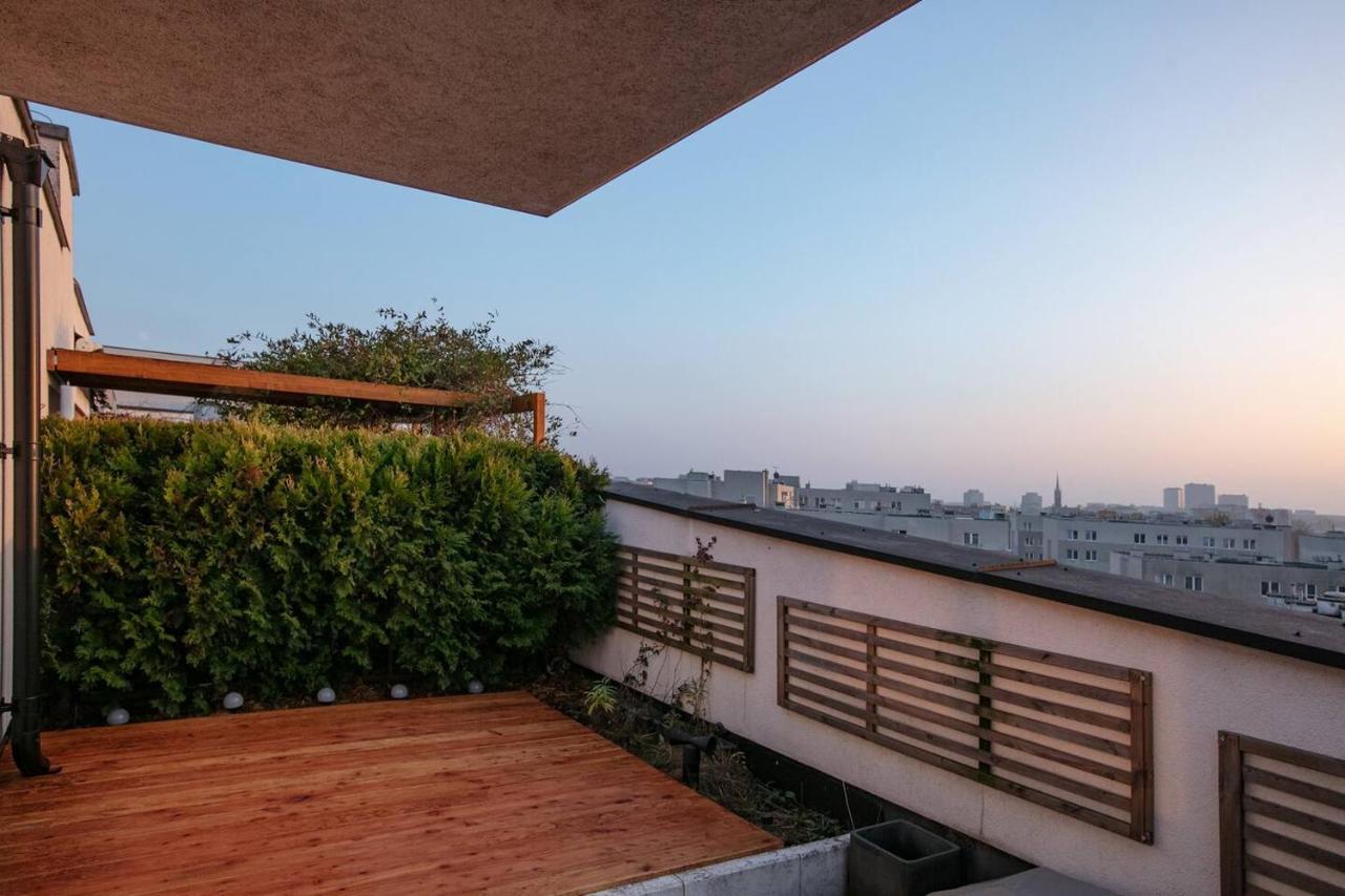 Dwupoziomowy, Rodzinny Apartament. Ochrona, Garaz. Варшава Екстер'єр фото