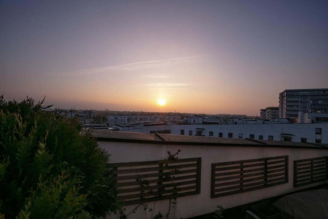 Dwupoziomowy, Rodzinny Apartament. Ochrona, Garaz. Варшава Екстер'єр фото