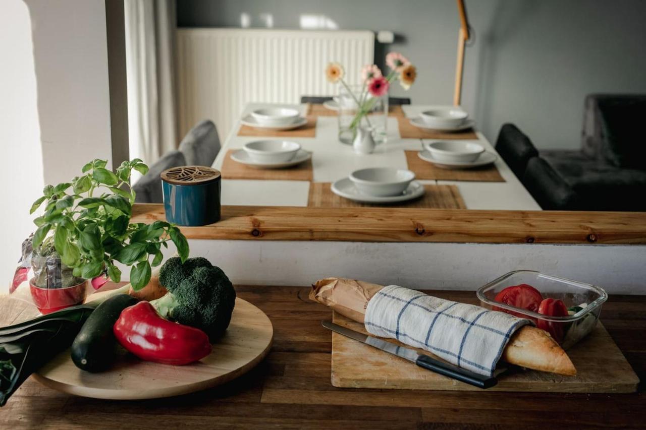 Dwupoziomowy, Rodzinny Apartament. Ochrona, Garaz. Варшава Екстер'єр фото